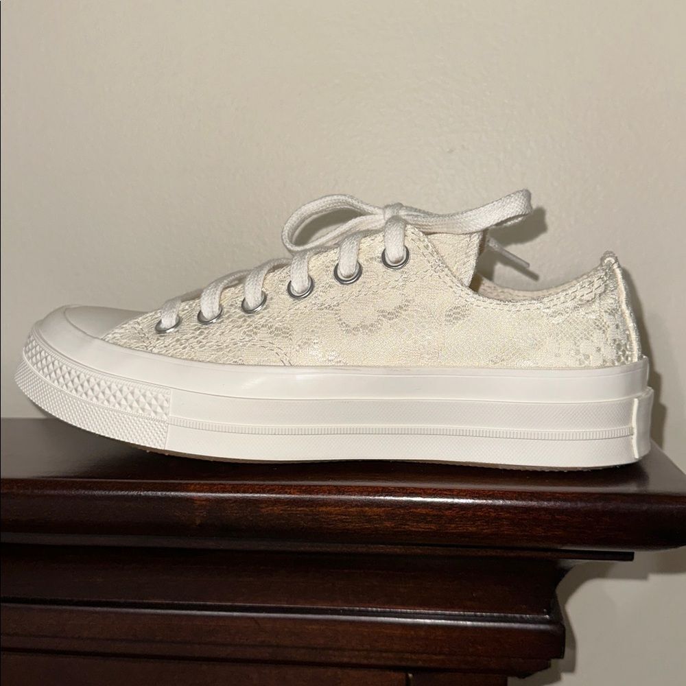 CONVERSE 7 Chuck 70 Vintage Bohemian Floral Lace Ivory Off White Base Sneakers - Picture 9 of 15
